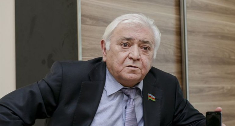 "Deputatsan, lap yaxşı,&nbsp;get qal Ağdamda"