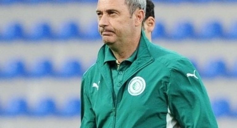 &ldquo;Üç aydır maaş almırıq, paltardəyişmə otağına girib yumruğumu masaya döyürəm&rdquo;