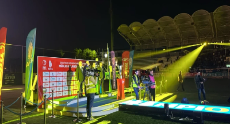 Azərbaycan çempionu &ldquo;Qarabağ&rdquo;a kubok və qızıl medallar təqdim olunub