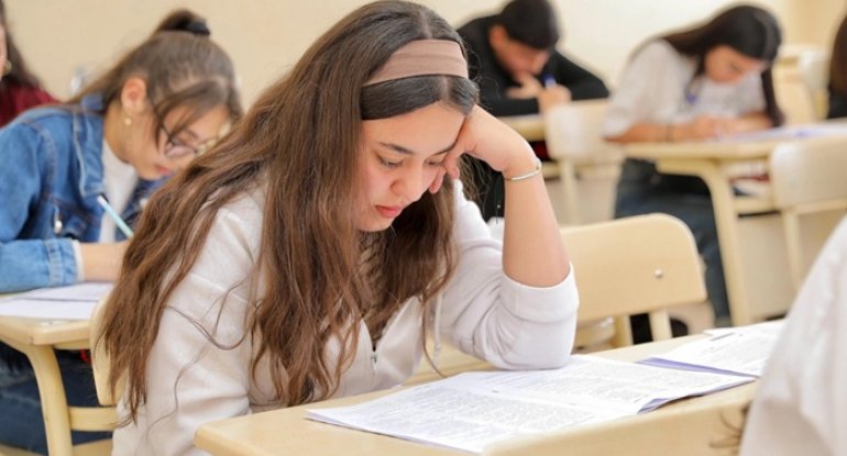 "Bir sualın səhv olması kiçik məsələ deyil, abituriyent vaxt itirir"