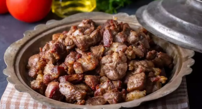 Qurban ətini kəsən kimi yemək olmaz - XƏBƏRDARLIQ