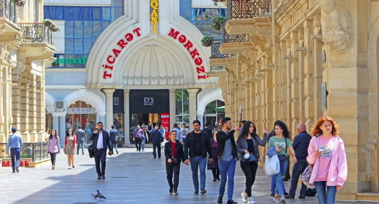 Son zəng günü Bakıda 34 dərəcə isti olacaq