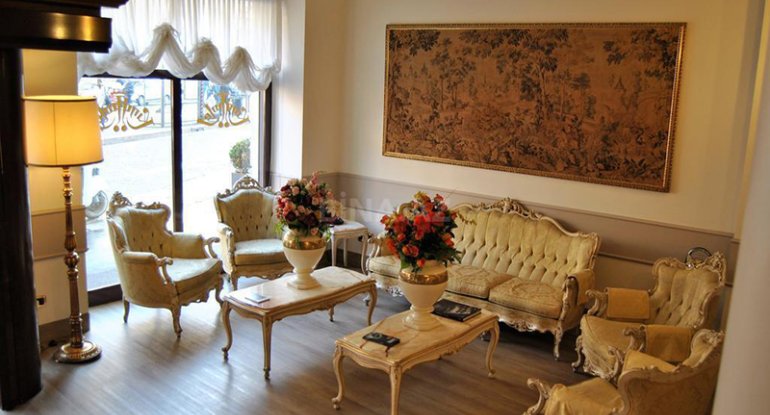 İçərişəhərdəki tarixi hotel satışa çıxarıldı - FOTO