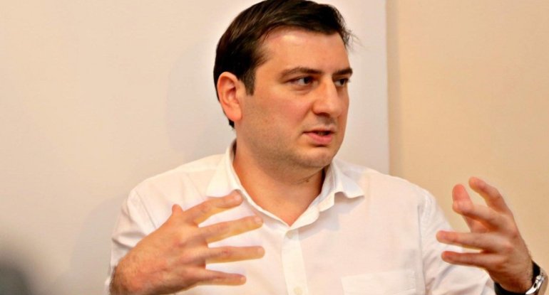 Azər Qasımlının məhkəməsi başlayıb