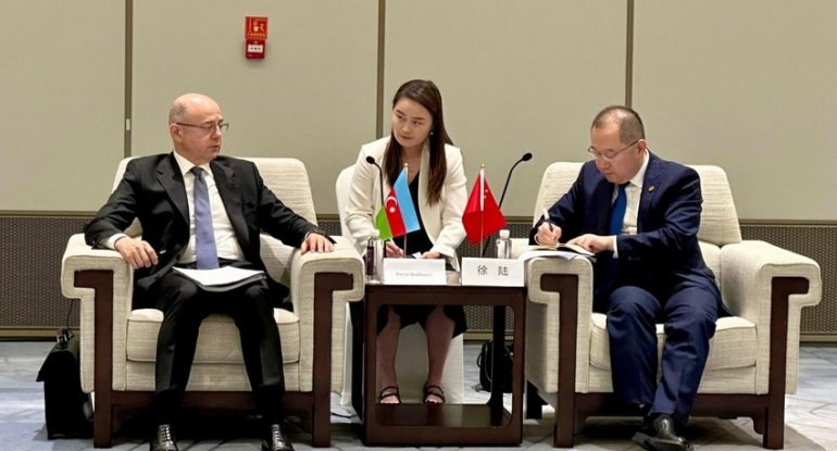 Çinlə&nbsp;Azərbaycanın elektrik enerjisi ötürmə şəbəkəsinin tədqiqatına dair Saziş imzalanıb