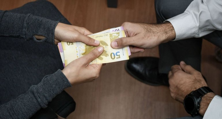 FHN-ə işə düzəltmək adı ilə daha bir dələduzluq