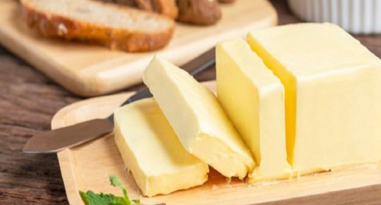 Kərə yağı sağlamlığa necə təsir edir: hər gün yemək olarmı?