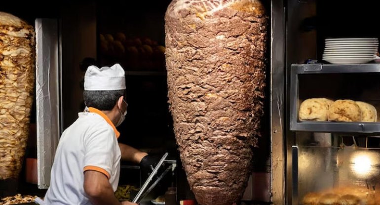 Dönərçi bıçaqlandı