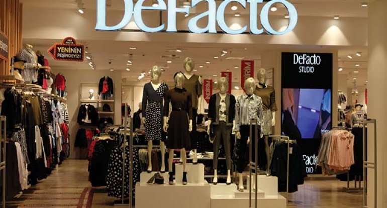 &ldquo;Defacto&rdquo; vətəndaşa malı 5 manat baha satdı - 4 min cərimələndi