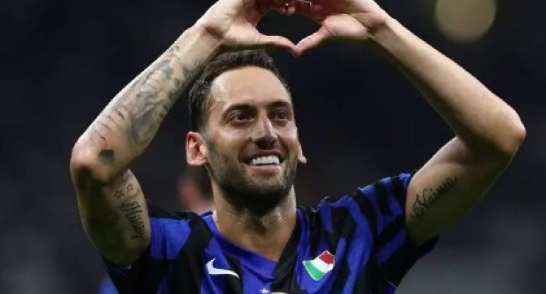 Hakan Çalhanoğlu "İnter"dəki gələcəyinə özü aydınlıq gətirdi