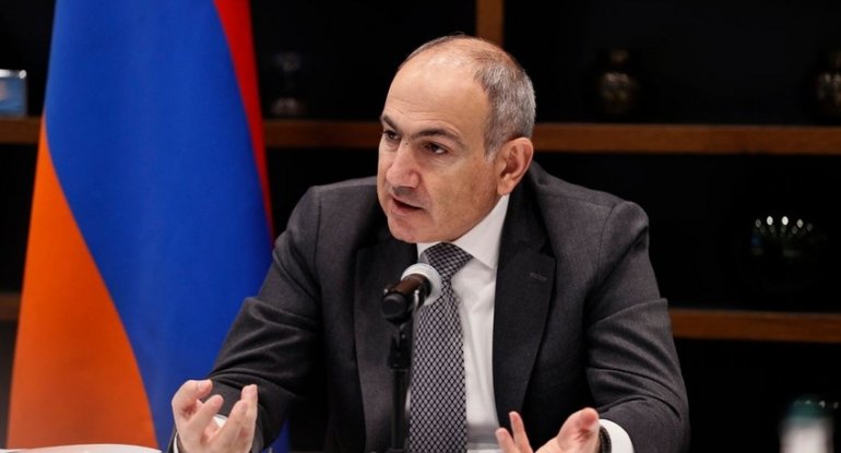 "Paşinyan katolikosdan uzaq durmalıdır"