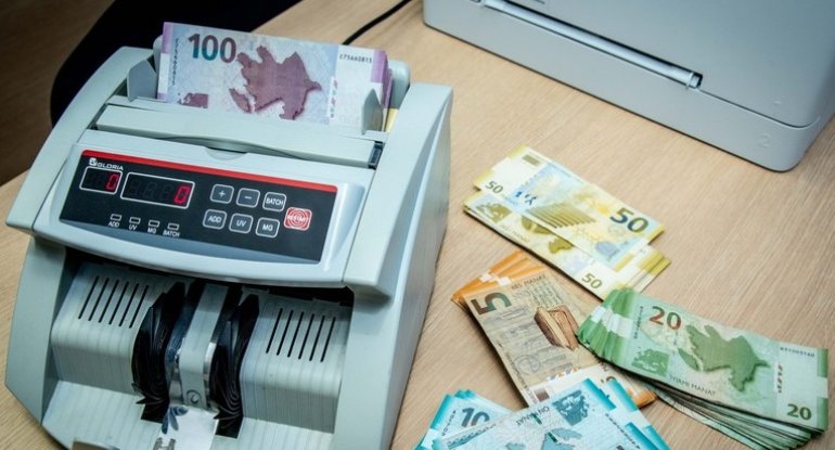 AMB valyuta ehtiyatları nə qədərdir?