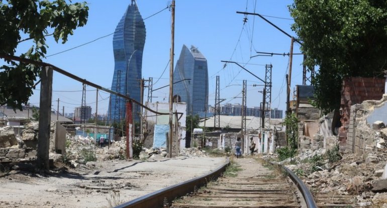 Köçürülən "Şanxay" sakinlərinin narazılığına ADY-dən reaksiya, icra isə susur