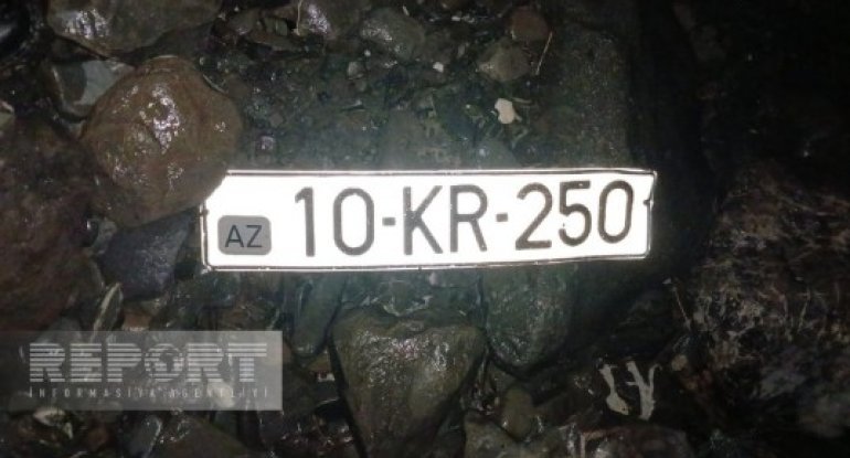 İsmayıllıda avtomobil körpüdən aşaraq yanıb, xəsarət alanlar var