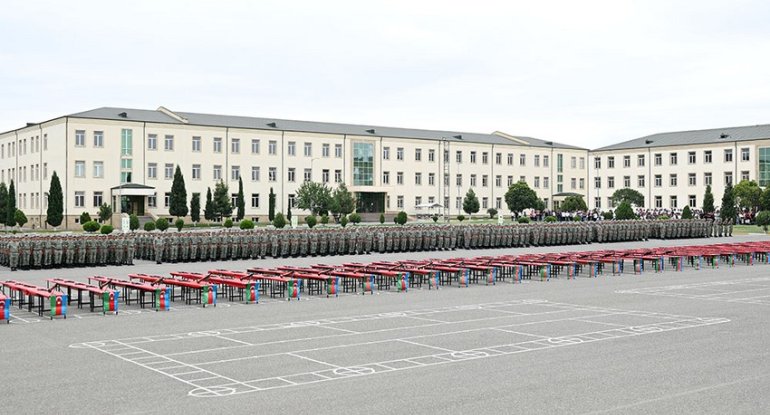 Azərbaycan Ordusunda andiçmə mərasimləri keçirilib