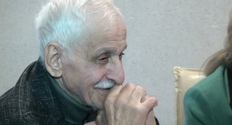 Arif Əbdüloğlu vəfat etdi