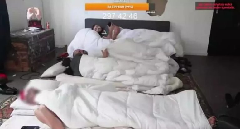 298 saatlıq yayımdan sonra teleaparıcı dünyasını dəyişib &ndash; Video