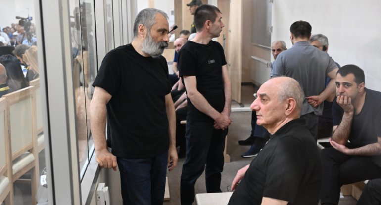 Zərər çəkmiş şəxslər məhkəmədə ifadə veriblər