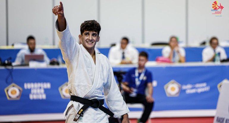 Dünya çempionatı: Azərbaycan cüdoçusu yaponiyalı rəqibinə qalib gələrək bürünc medal qazanıb