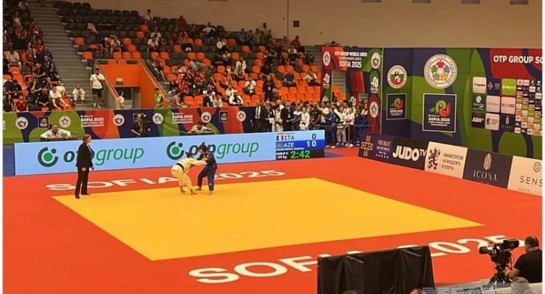Dünya çempionatı: Azərbaycanın cüdo millisi Gürcüstanı məğlub edib