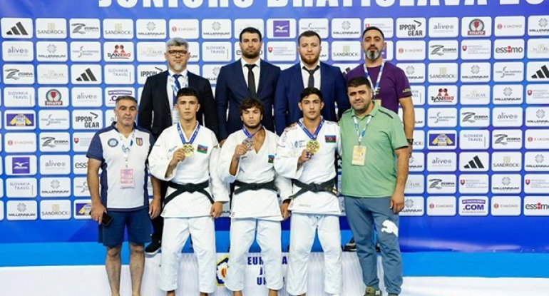 Azərbaycan millisi Avropa çempionatında birinci oldu