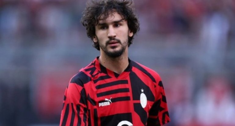 "Milan"ın futbolçusu Səudiyyə Ərəbistanı klubuna keçir