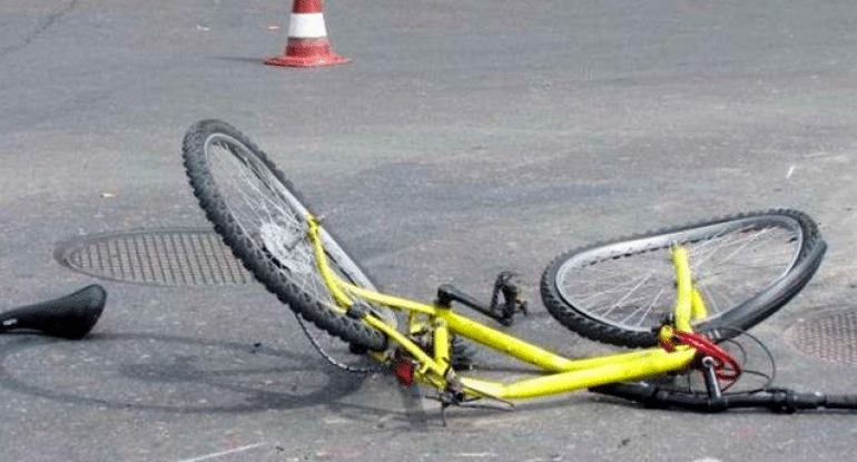 Velosipeddən yıxılan 8 yaşlı uşaq öldü