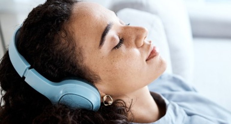 Musiqi zövqlərinin yaşla necə dəyişdiyi açıqlandı