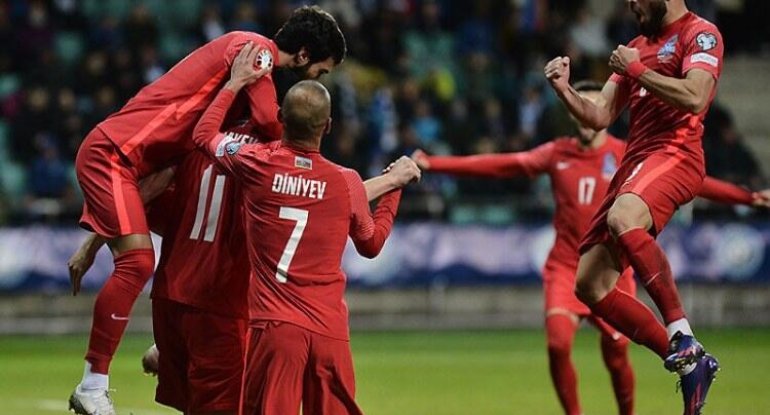 Futbolçularımız heç-heçəyə görə mükafat aldı - Rəsmi açıqlama