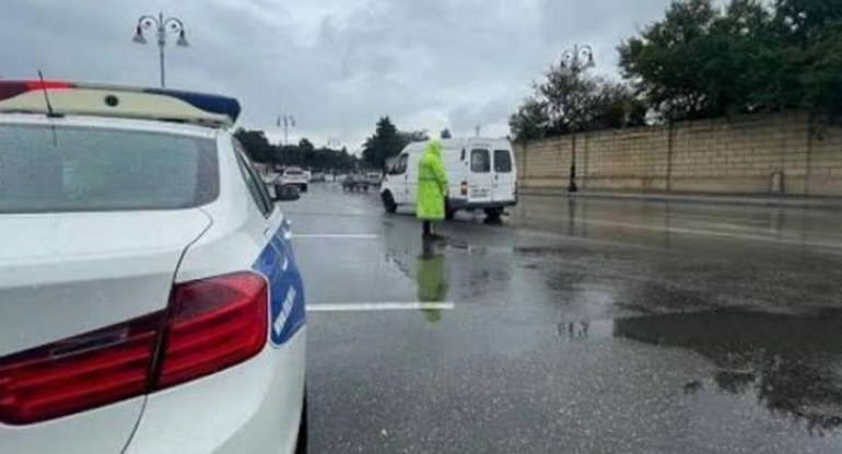 DYP yağıntılı hava şəraiti ilə bağlı hərəkət iştirakçılarına müraciət edib