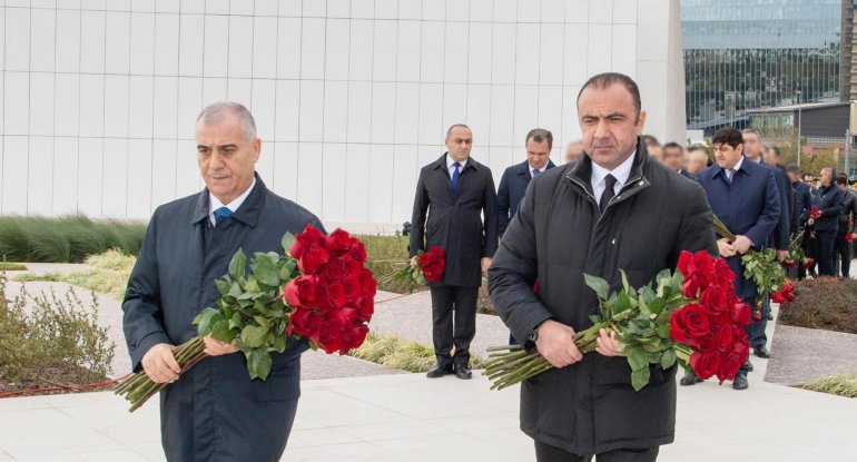 Əli Nağıyev və Orxan Sultanov Zəfər parkını ziyarət etdi - FOTO