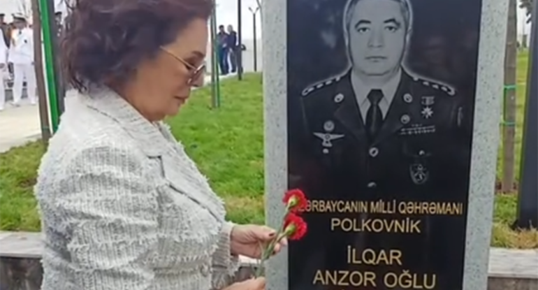 Hülya Koçyiğit şəhid məzarlarını ziyarət etdi - VİDEO