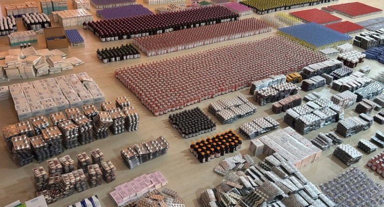 Türkiyədən ərzaq gətirən yük maşınında külli miqdarda dərman aşkarlandı