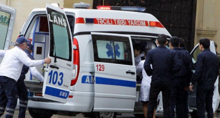 Qadın qardaşı ilə dalaşıb qaçdı, avtobus vurub öldürdü
