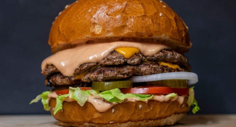 Bu burgerin qiyməti 18,700 manatdır