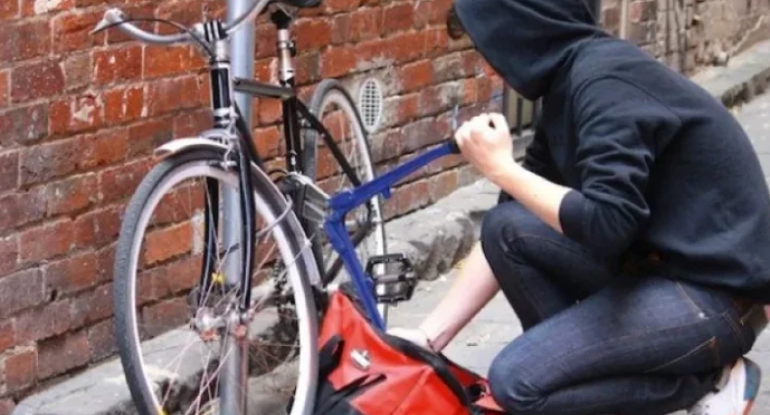Moped və velosiped&nbsp;oğruları tutuldu