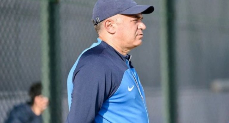 Azərbaycanın U-19 millisinin baş məşqçisi: "Komandada çatışmazlıqlar var"