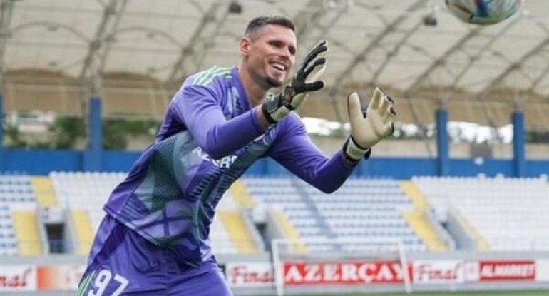 &ldquo;Qarabağ&rdquo;dan getmək üçün hərəkətə keçdi