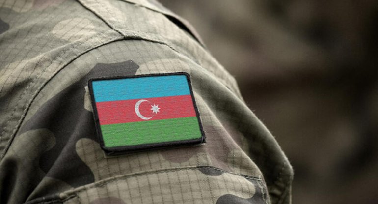 Bakalavr təhsili olan zabitlərin ehtiyata buraxılma qaydalarına dəyişiklik edilir