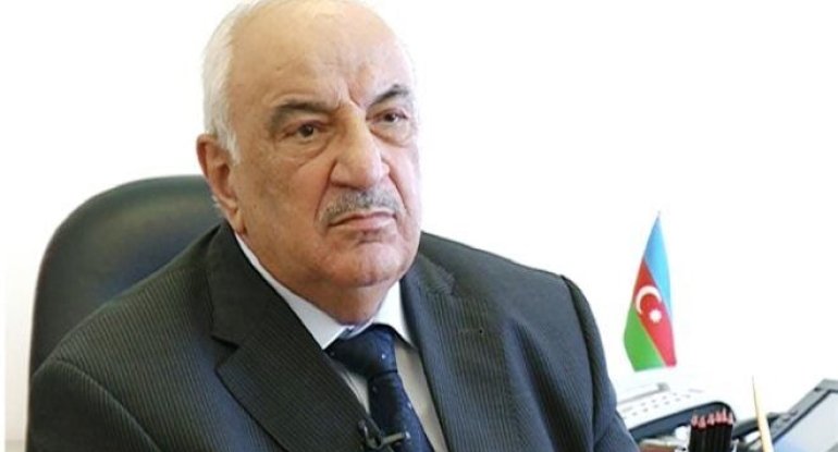 Abid Şərifov insult keçirdi