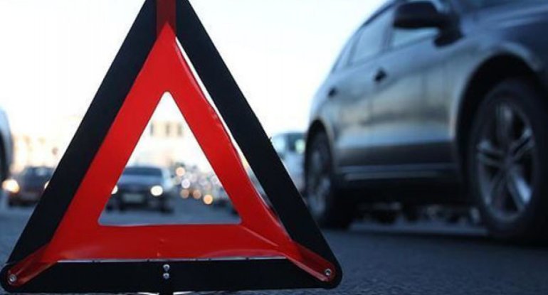 Mingəçevirdə iki piyadanı maşın vurub, ölən var