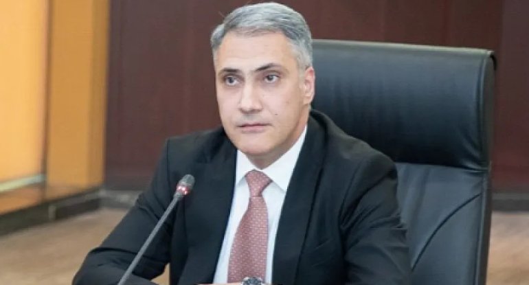 AMB-nin sədr müavini manatın məzənnəsindən danışdı