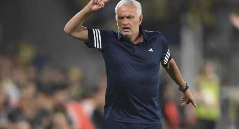 Mourinyo ilk dəfə açıq danışdı: &ldquo;Fənərbağçadan o futbolçuya görə ayrıldım&rdquo;