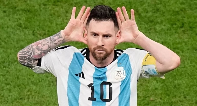 Messi heyran olduğu futbolçunun adını açıqladı