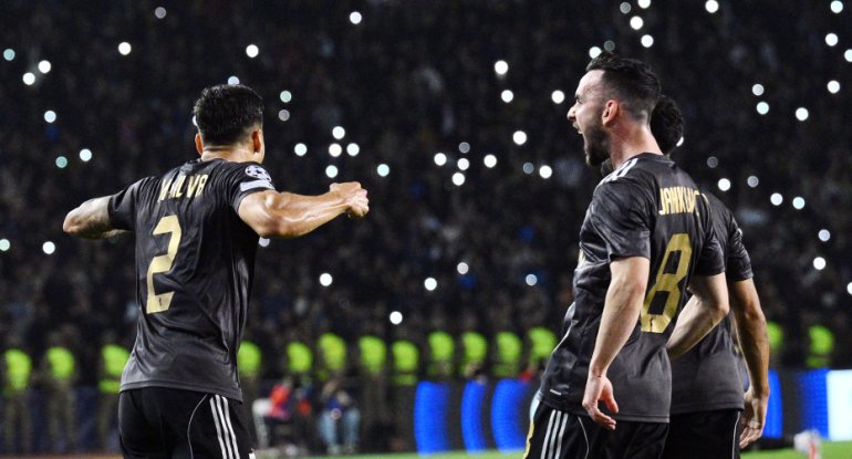 "Qarabağ" qısa zamanda 1-ci yerlərə yüksəldi - Foto