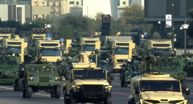 Azərbaycan Ordusunun yeni "Vaşaq" və "Kobra-2" texnikaları Bakıdakı hərbi paradda nümayiş etdirilib