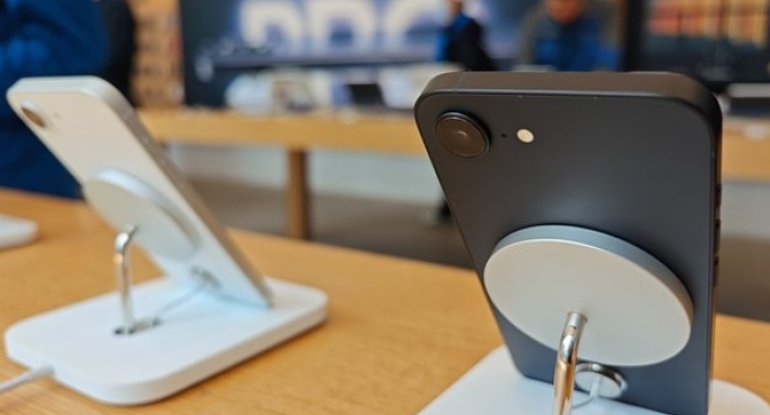 "Apple" bir sıra cihazlara yeniləmələri qadağan edib
