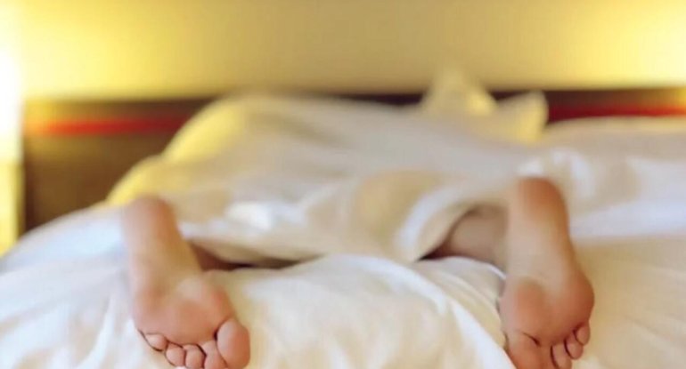 Qəhvə içib yatanlar yuxuda da stress keçirirmiş