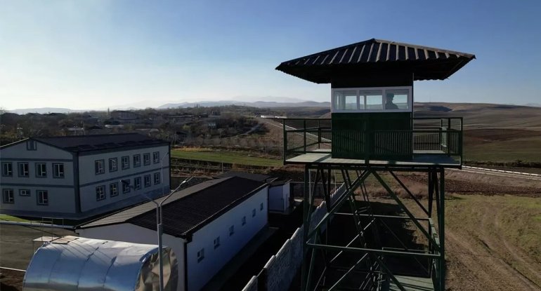 Ermənistan Azərbaycanla sərhəddə yeni zastavalar tikdi