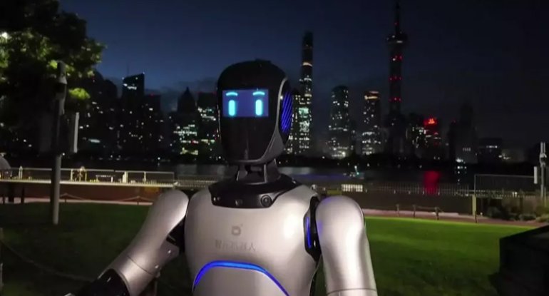 İnsana bəznzər robot Ginnesin rekordunu qırdı - Tarixi 106 kilometrlik səyahət...